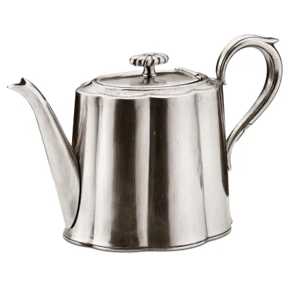 Picture Elegant Britannia tea pot