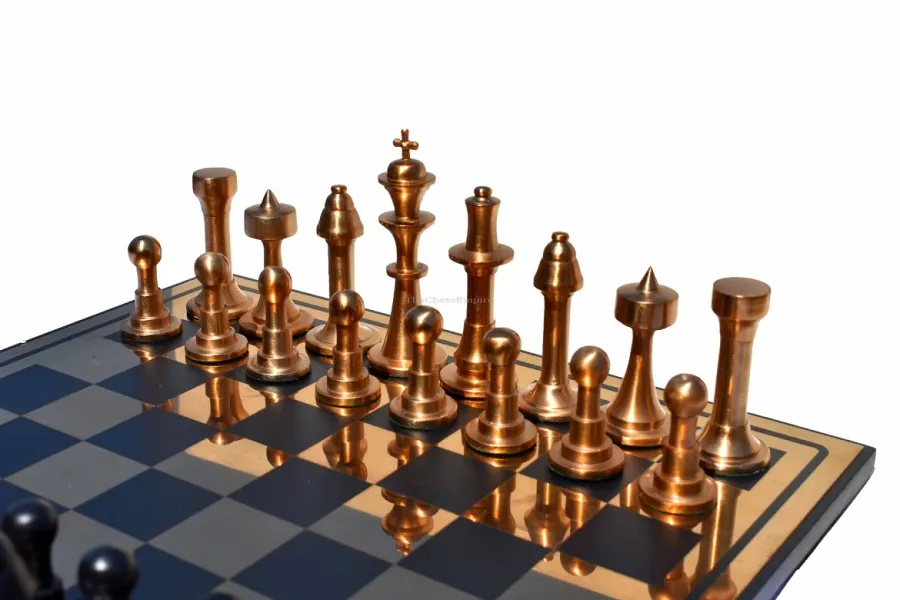 obrazek 4 Innowacyjna plansza z figurami aluminiowymi powlekanymi miedzią i czarną powłoką - The Chess Empire