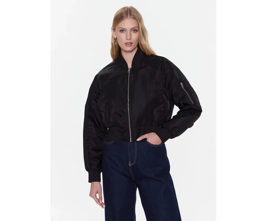 obrazek 1 Calvin Klein Jeans Kurtka bomber J20J220343 Czarny Regular Fit