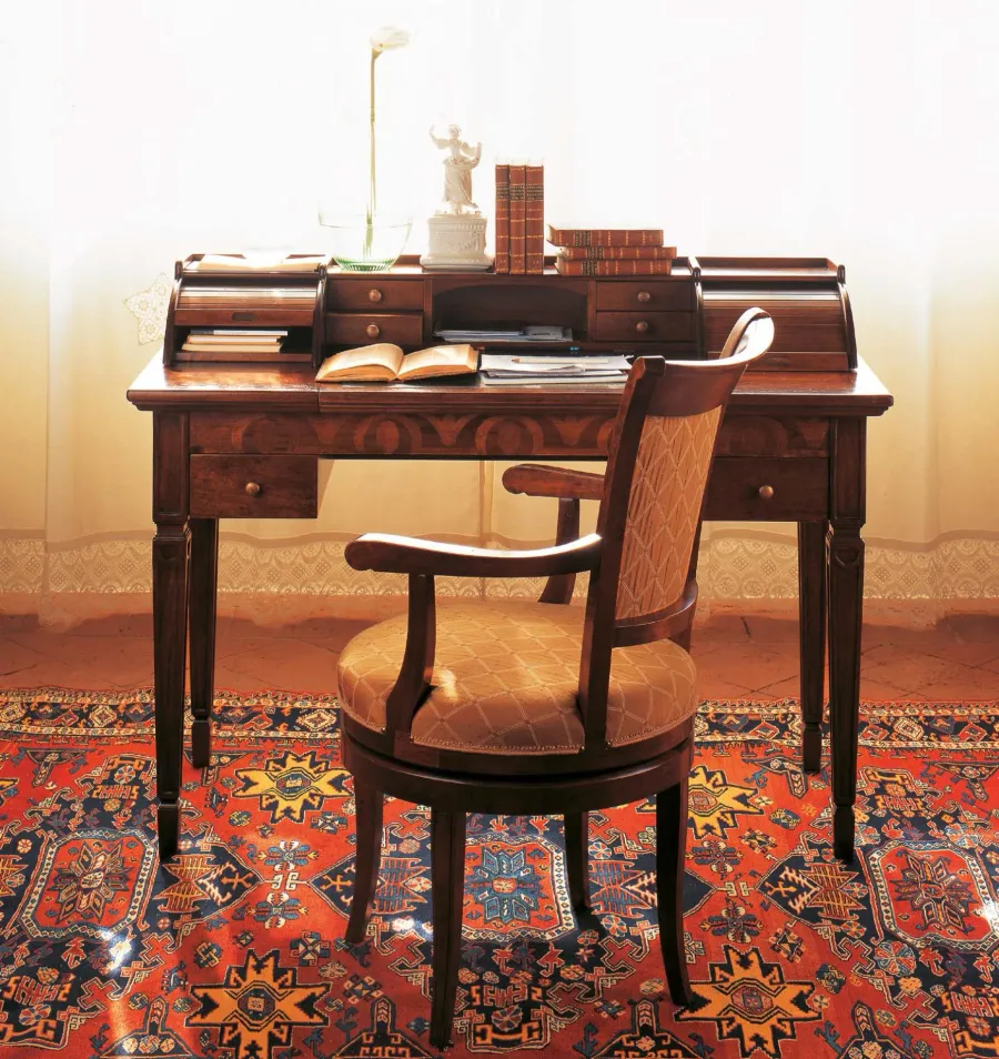 picture 1 Classic desk for exclusive interiors - Cantiero