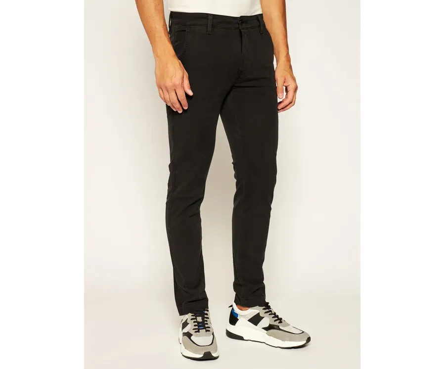 obrazek 1 Levi's® Chinosy Standard II 17196-0005 Czarny Tapered Fit