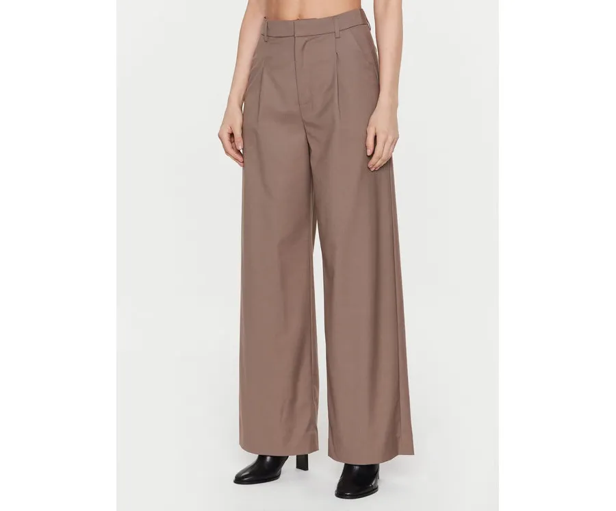 obrazek 1 Gestuz Spodnie materiałowe Paula 10905912 Brązowy Relaxed Fit