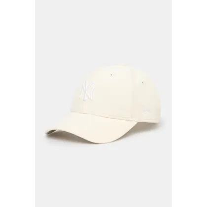 Zdjęcie New Era czapka z daszkiem COSY 9FORTY® NEW YORK YANKEES kolor beżowy z aplikacją 60565256