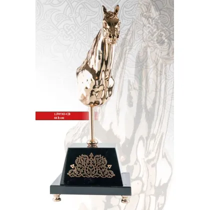 Zdjęcie Stylowa figura głowy konia arabskiego do salonu - ArtBe