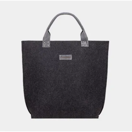 Zdjęcie Ładna pojemna torba ze skórzanymi uchwytami