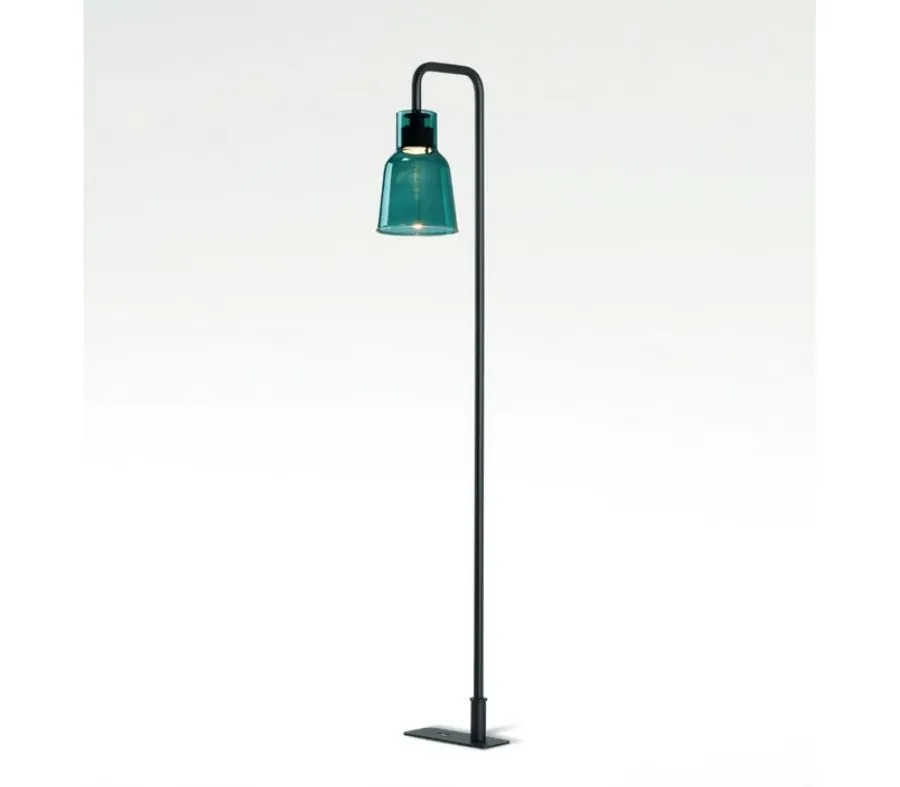obrazek 2 Funkcjonalna lampa stołowa z wejściem USB
