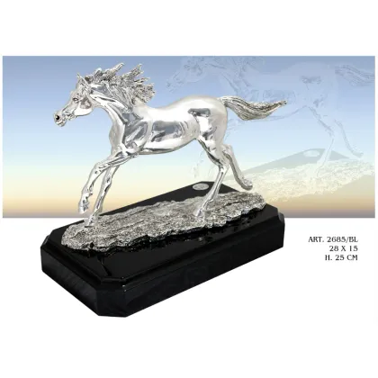 Zdjęcie Wyjątkowa figura galopującego konia