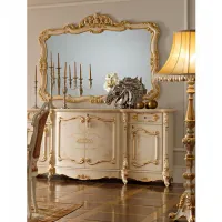 Picture A unique classic mirror