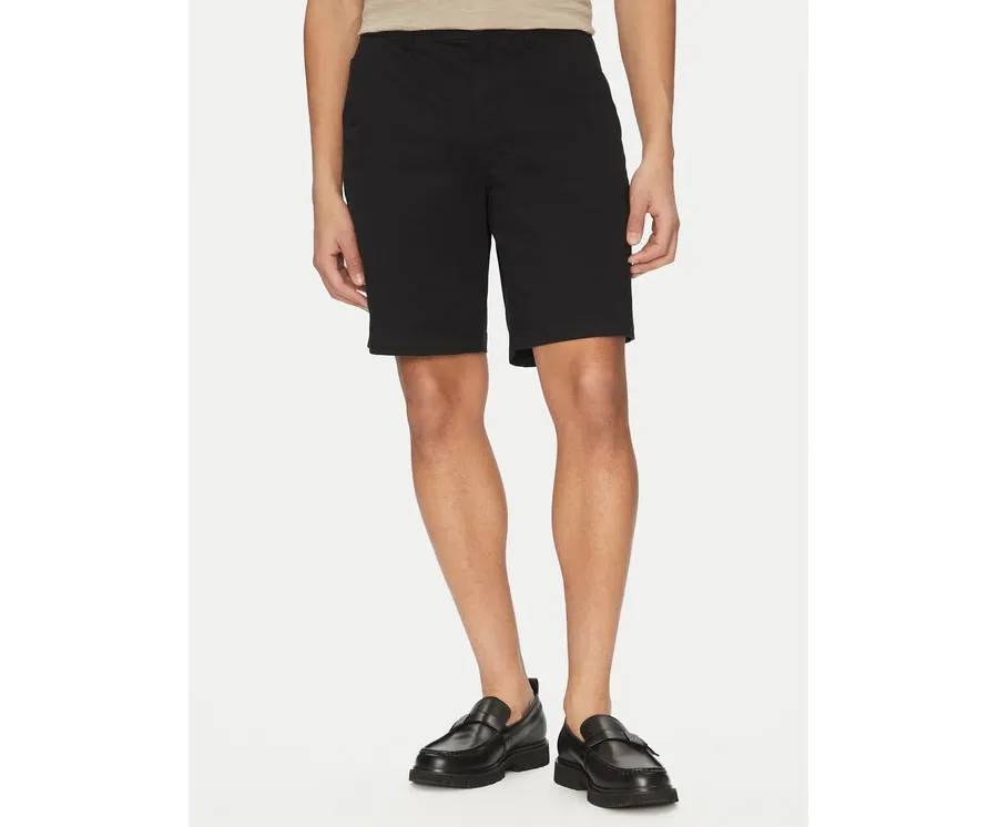 obrazek 1 Calvin Klein Jeans Szorty materiałowe LV040EM618 Czarny Regular Fit