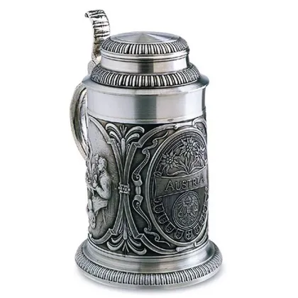 Zdjęcie Zdobiony kufel do piwa