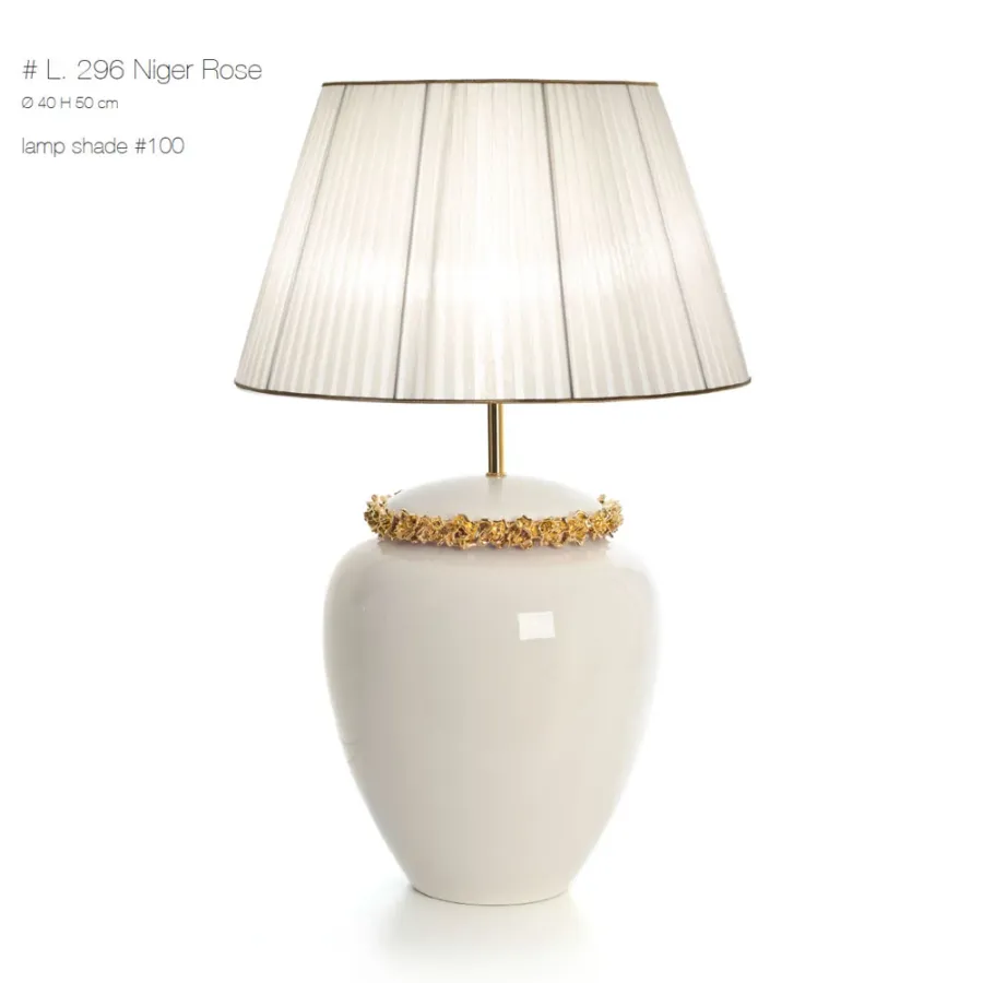 obrazek 1 Cudowna zdobiona złotymi różyczkami lampa z ceramiki 50 cm