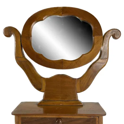 Zdjęcie Drewniana toaletka nablatowa z uchylnym lustrem, 1800 rok