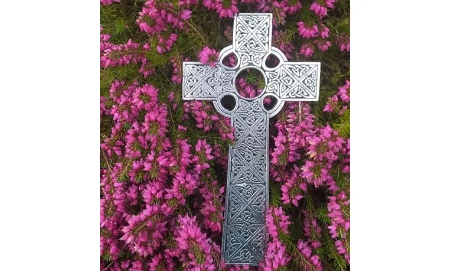 obrazek 1 Wyjątkowy irlandzki celtycki krzyż wykonany z pewteru