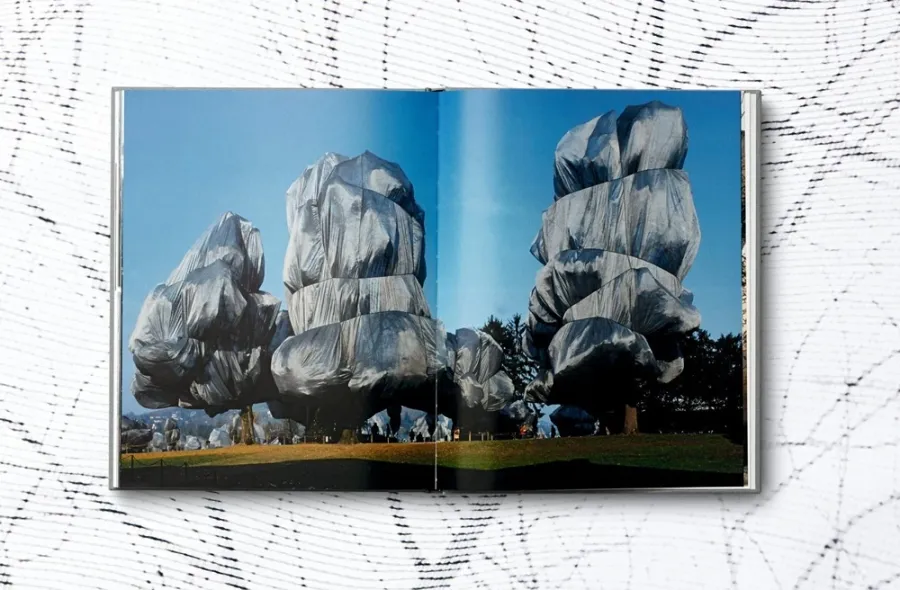 obrazek 13 Książka Christo and Jeanne-Claude. Wrapped Trees. Basel 1997–1998 - Taschen