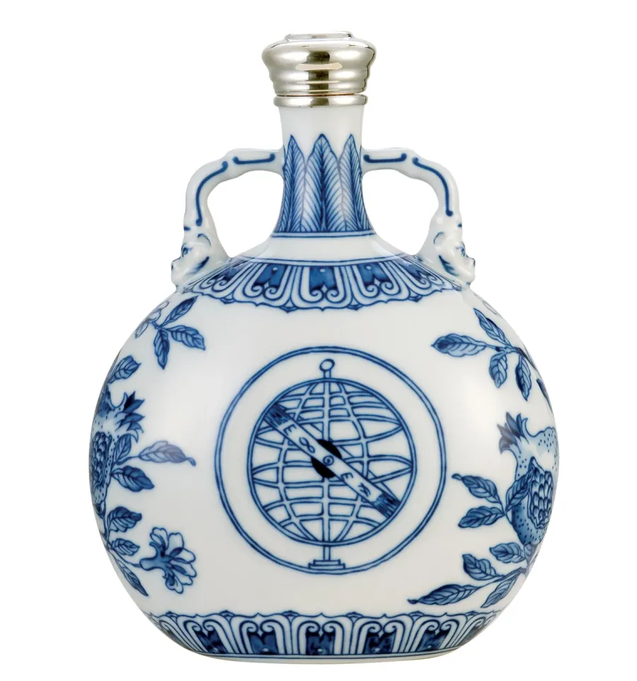 obrazek 1 Flaszka wykonana z porcelany z portugalskim ornamentem - Vista Alegre