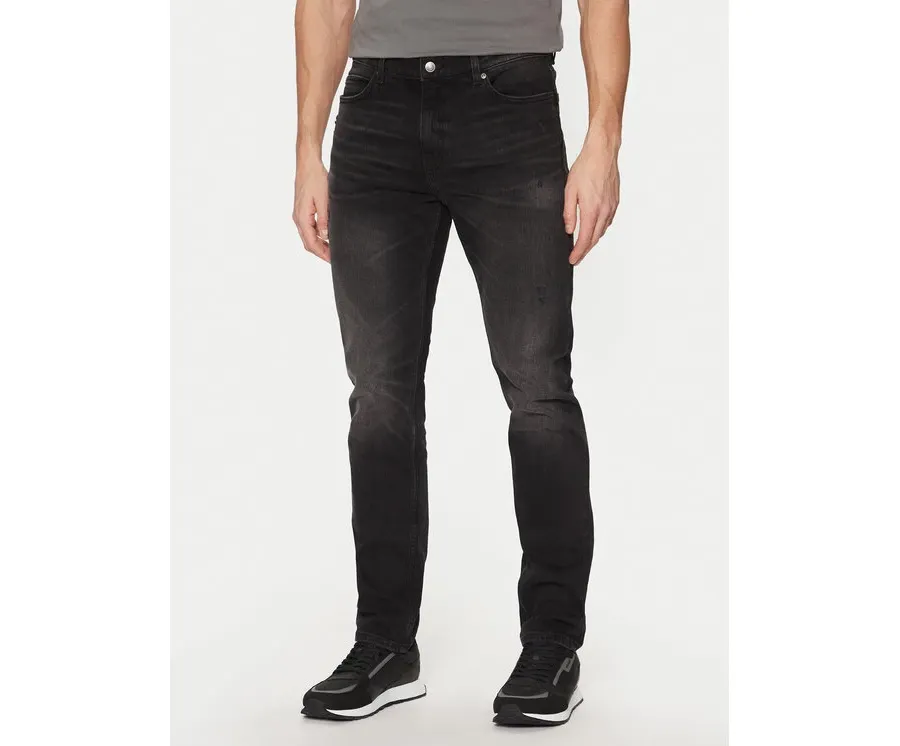 obrazek 1 HUGO Jeansy 50530597 Czarny Slim Fit