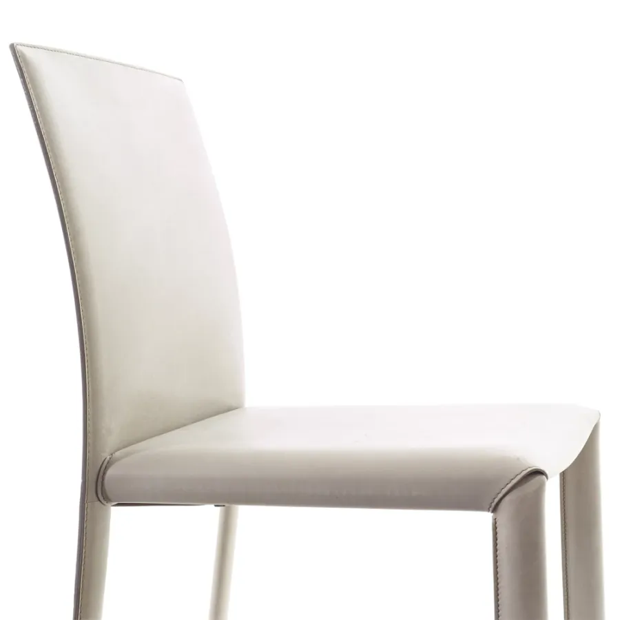 obrazek 5 Minimalistyczne krzesło ze stalową ramą, tapicerowane skórą - Dress - Colico