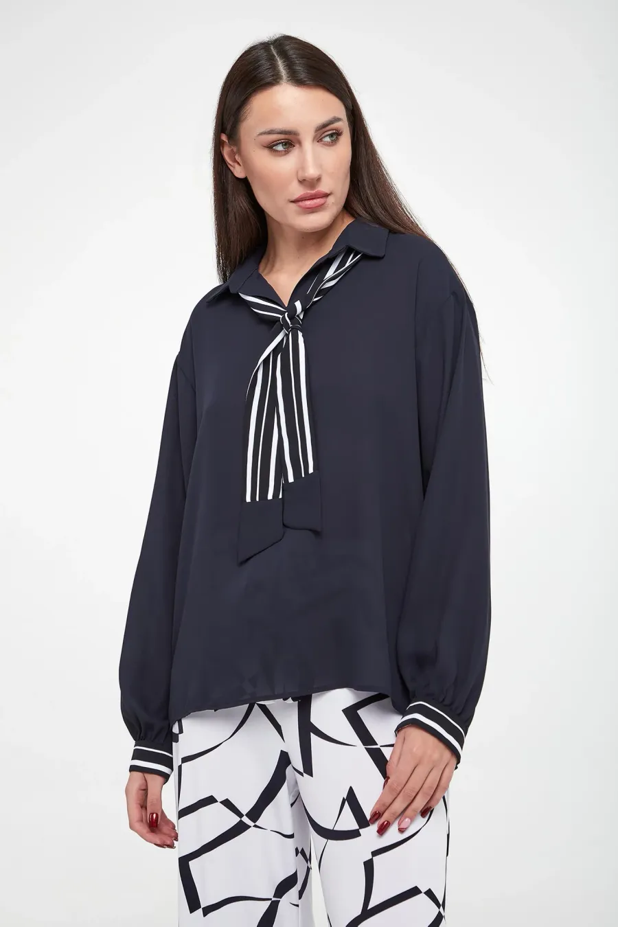 obrazek 1 Bluzka damska z krepy JOSEPH RIBKOFF Joseph Ribkoff