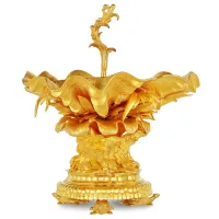 Picture Impressive decoration made of gold-plated brass in an antique style