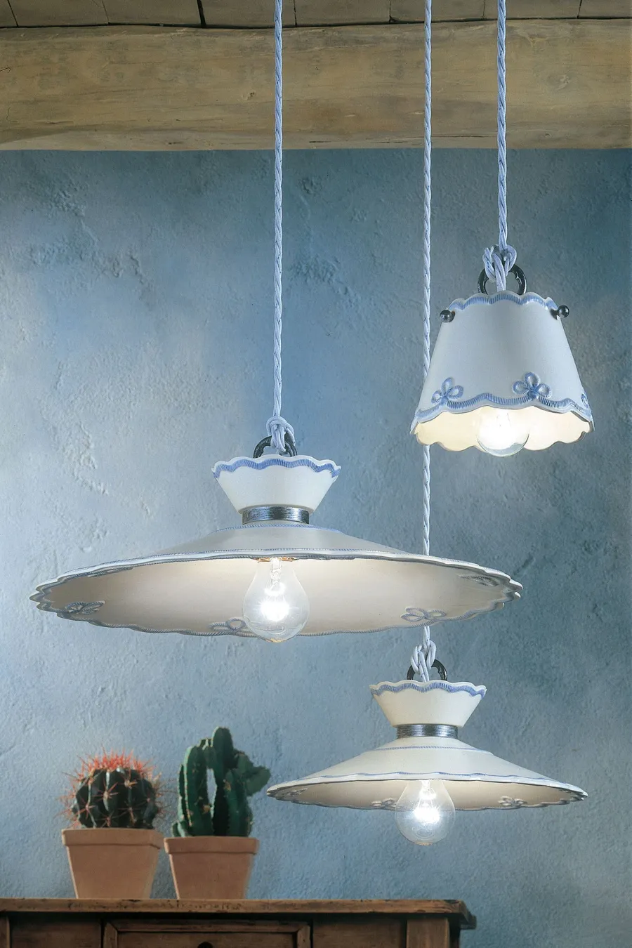 obrazek 2 Stylowa mała lampa wisząca Ravenna w stylu klasycznym z Włoch