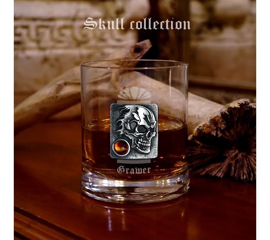 obrazek 3 Karafka i szklanki do whisky z czaszką i bursztynem