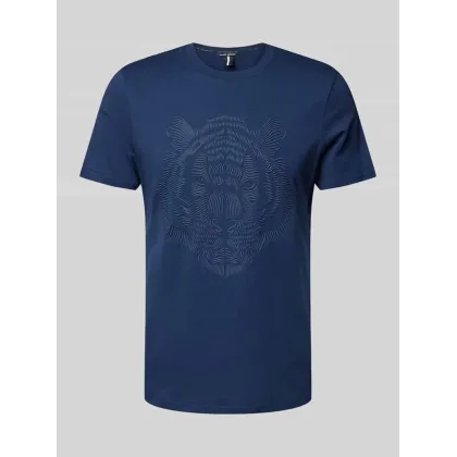 Zdjęcie T-shirt z nadrukowanym motywem