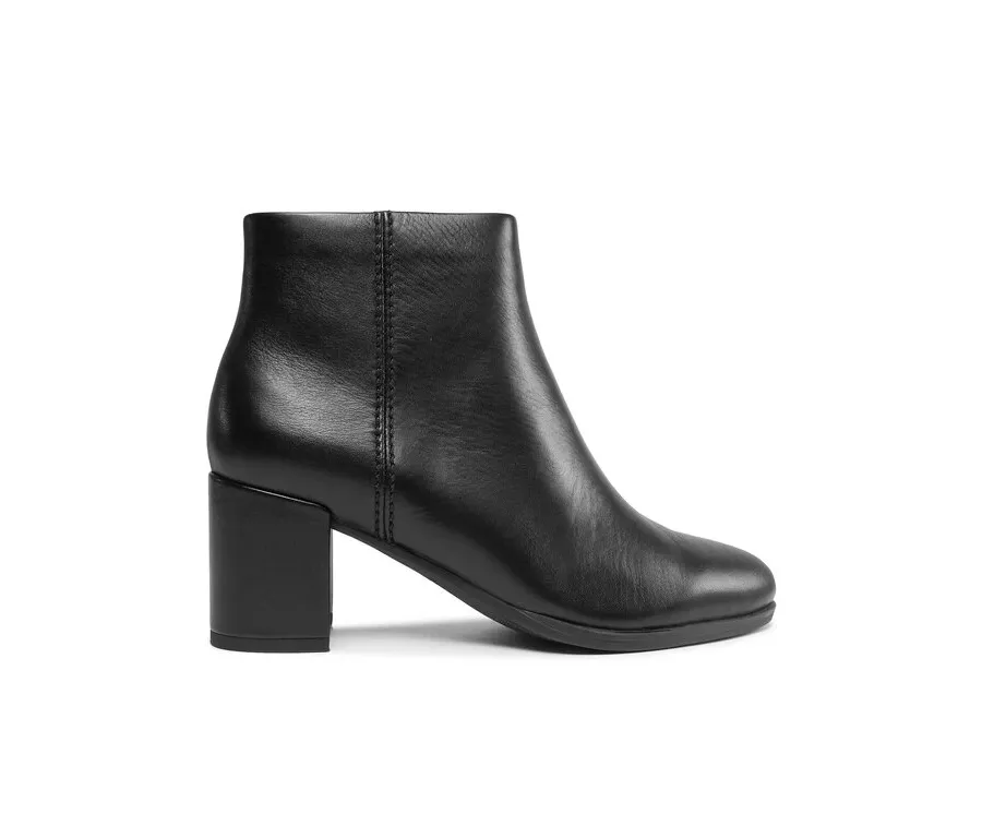 obrazek 1 Clarks Botki Freva55 Zip 261747974 Czarny