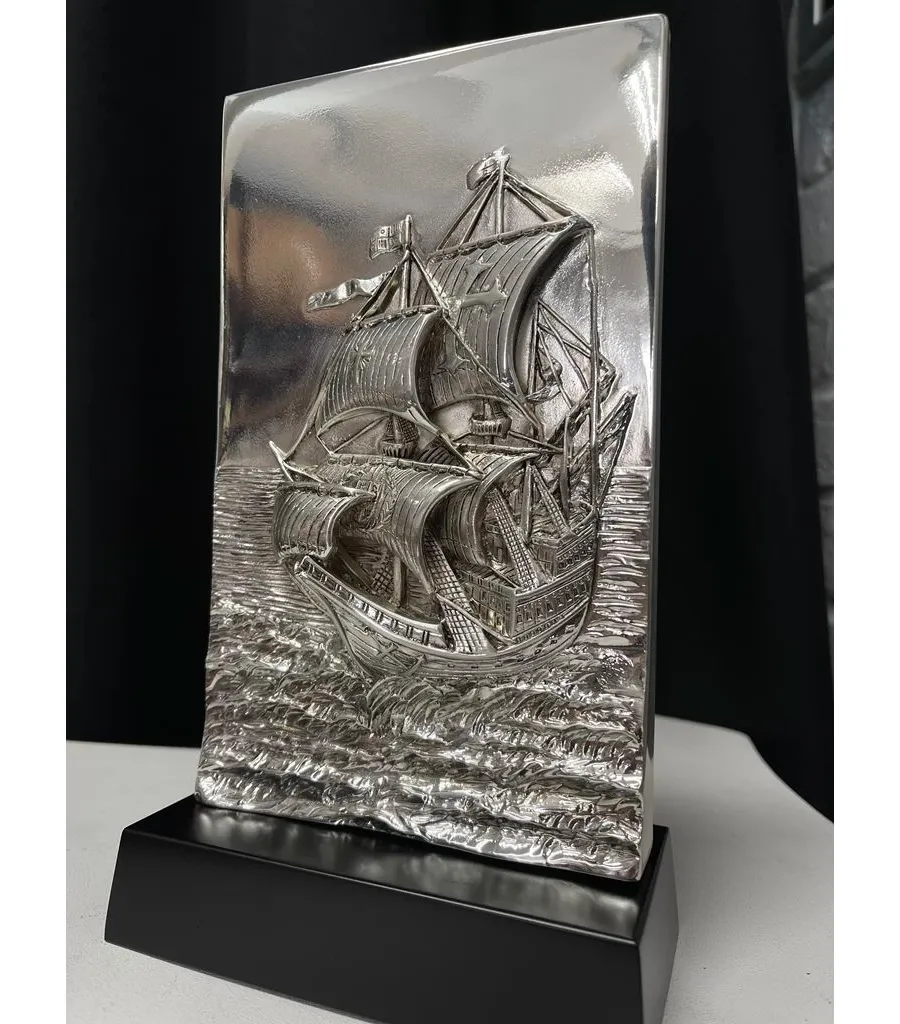 picture 4 Figurine with a ship - Luxury Products store