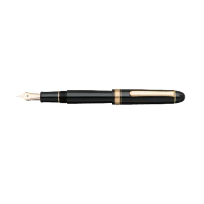 Picture Black Platinum #3776 fountain pen with gold elements