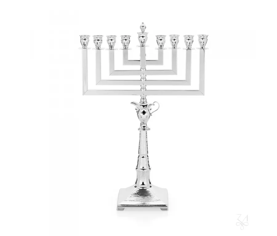 obrazek 1 Elegancka srebrna menora o nowoczesnym designie - Zaramella Argenti