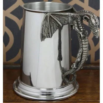 Zdjęcie Wyjątkowy kufel do piwa ze smoczym uchwytem - unikalny upominek
