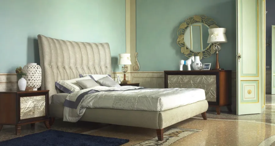 picture 1 A luxurious bedside table for a unique bedroom - Cantiero