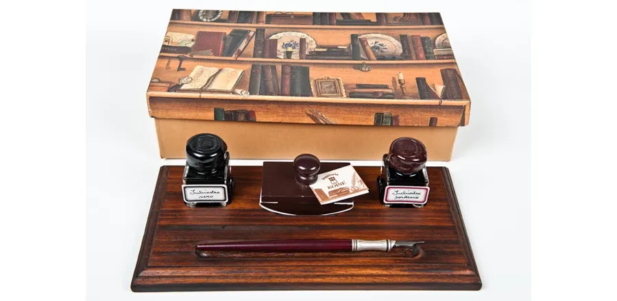 picture 1 Scrittoio in legno piccolo - Calligraphy set