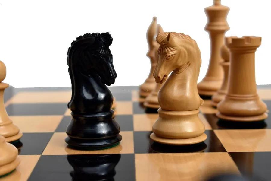 obrazek 5 Wspaniale wykonany pakiet królewskiej gry - The Chess Empire