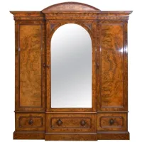 Zdjęcie Znakomita wiktoriańska szafa z 3 drzwiami z orzecha włoskiego