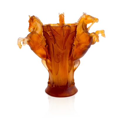 Zdjęcie Średni wazon kryształowy Equestrian Dream zdobiony motywem koni – marka Daum