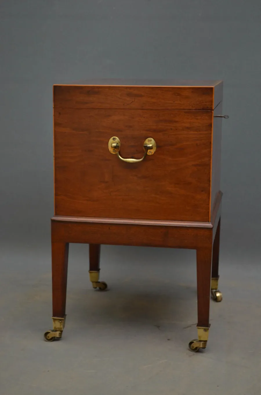 obrazek 5 Delikatny mahoniowy minibar George III - antyk