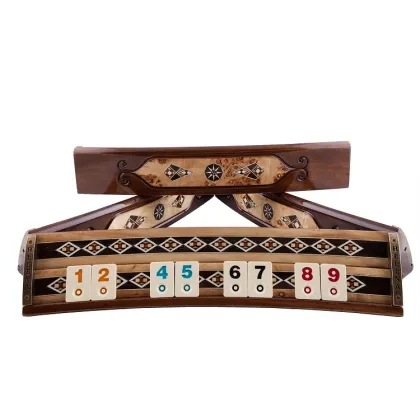 Zdjęcie Kolekcja z litego drewna do partii w remika - Helena Woodart