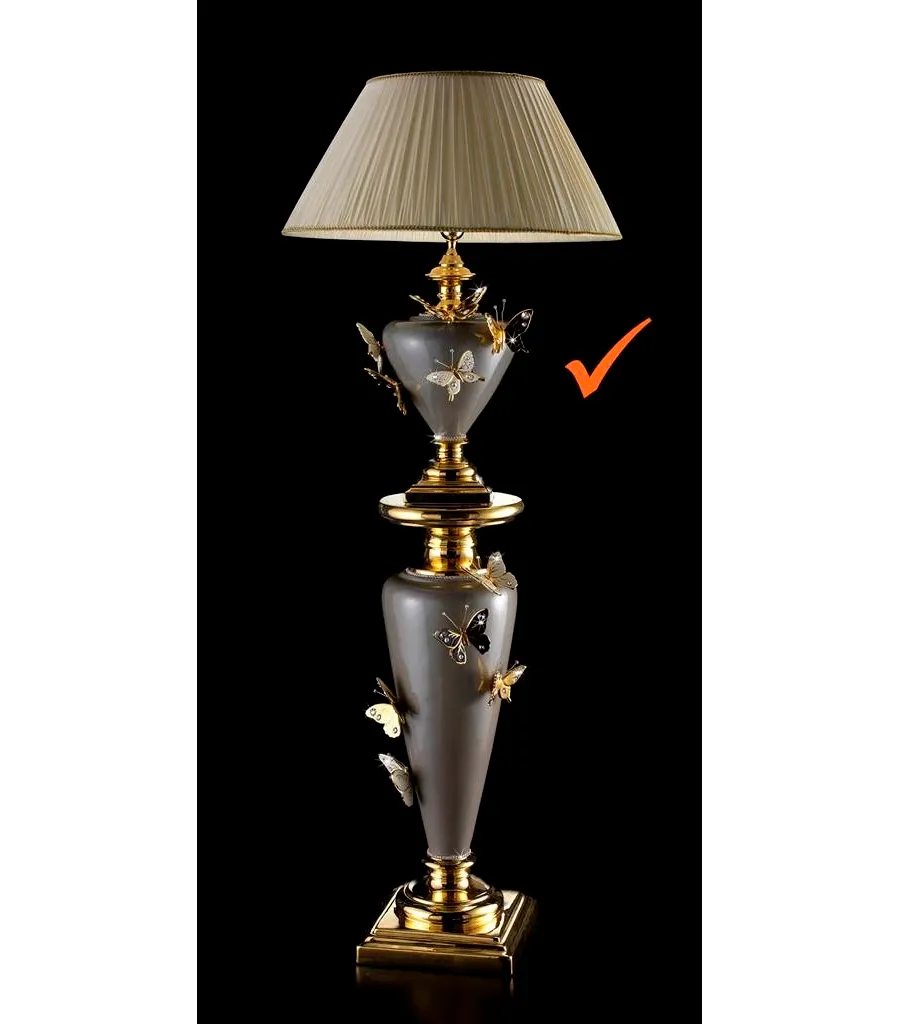 picture 1 Charming ceramic lamp with butterflies