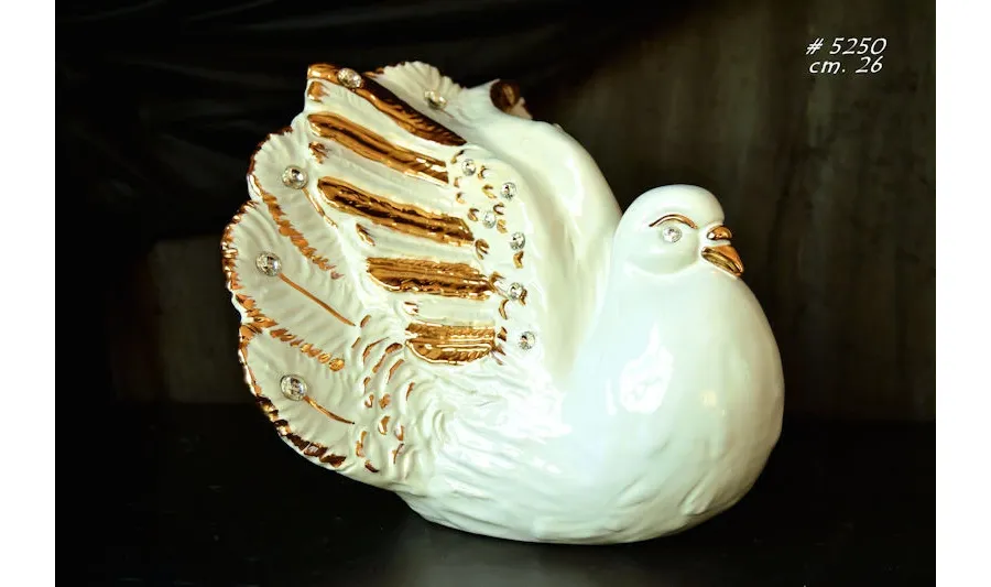 picture 1 Stylish dove figurine