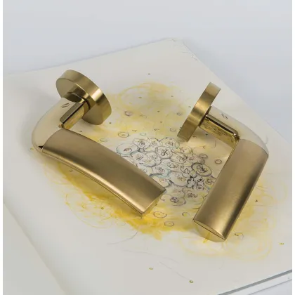 Zdjęcie Złota klamka Milla LC31 do drzwi