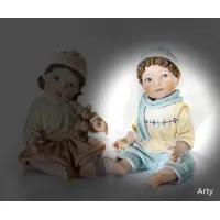 Zdjęcie Figura małego chłopca z porcelany - Sibania
