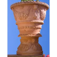 Picture A prestigious garden flower pot made of Italian terracotta - Fornace Masini