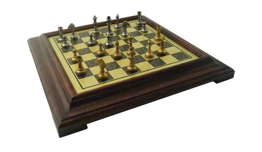picture 2 Luxurious classic chess set with pieces included 65M+230BW