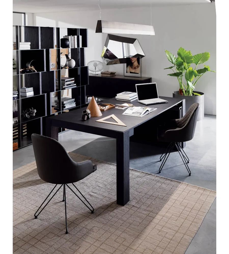 obrazek 4 Designerski, klasyczny fotel z Włoch
