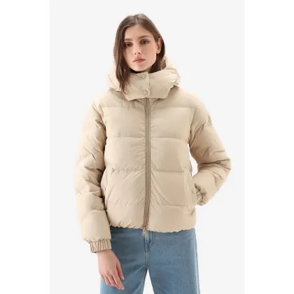 Zdjęcie Woolrich kurtka puchowa Eco Taslan damska kolor beżowy zimowa CFWWOU0795FRUT3327-4377