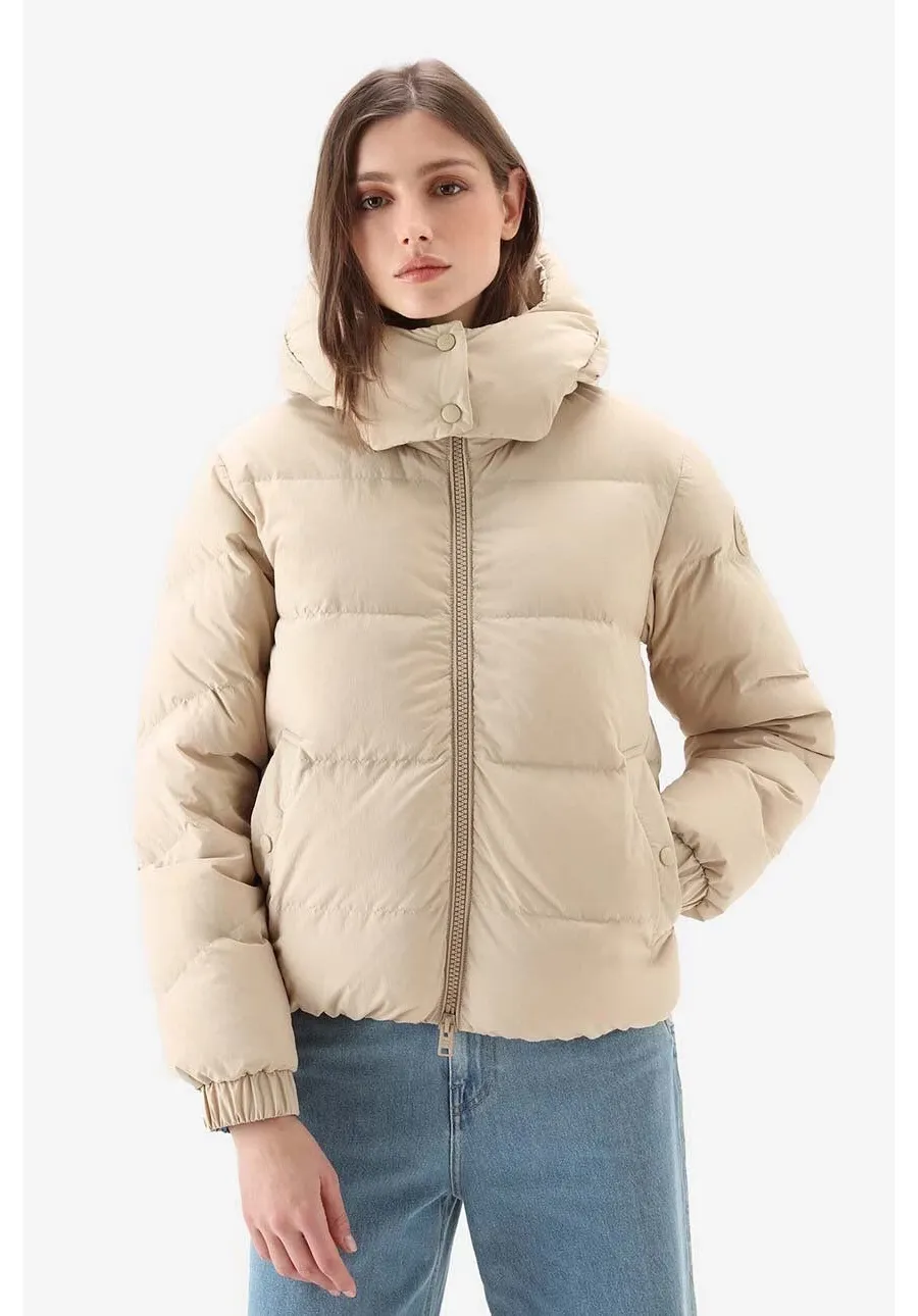 obrazek 1 Woolrich kurtka puchowa Eco Taslan damska kolor beżowy zimowa CFWWOU0795FRUT3327-4377