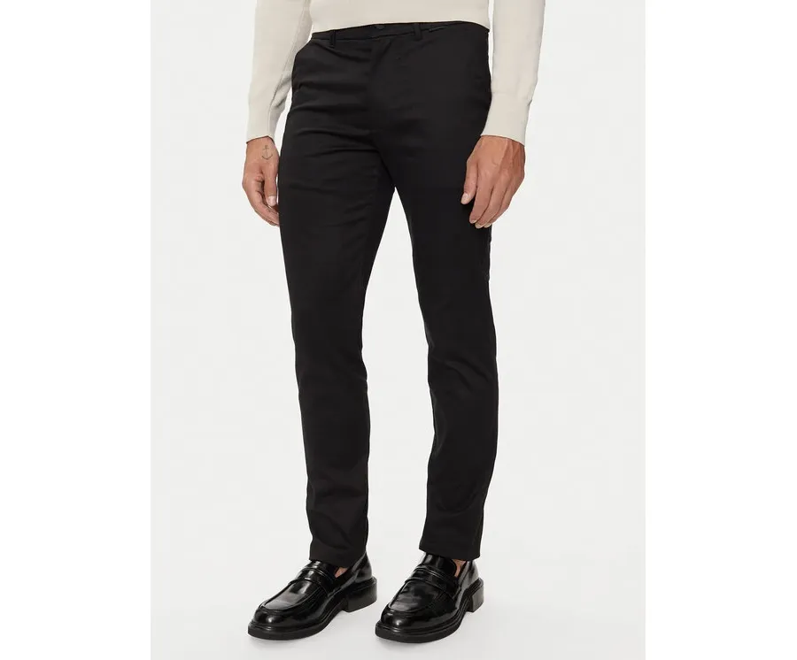 obrazek 1 Calvin Klein Chinosy K10K113429 Czarny Slim Fit