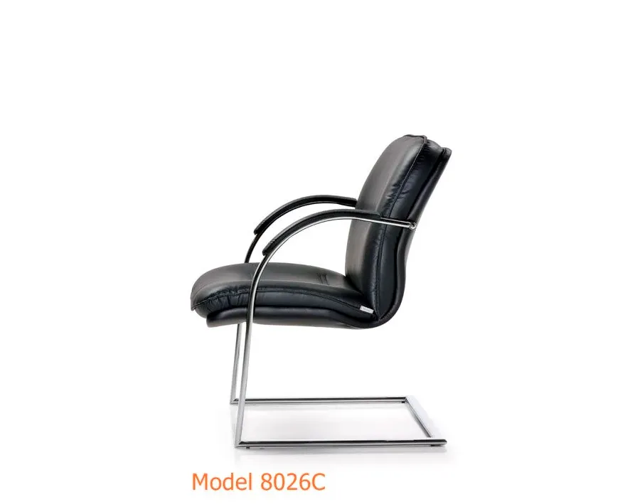 picture 1 Classic leather chair