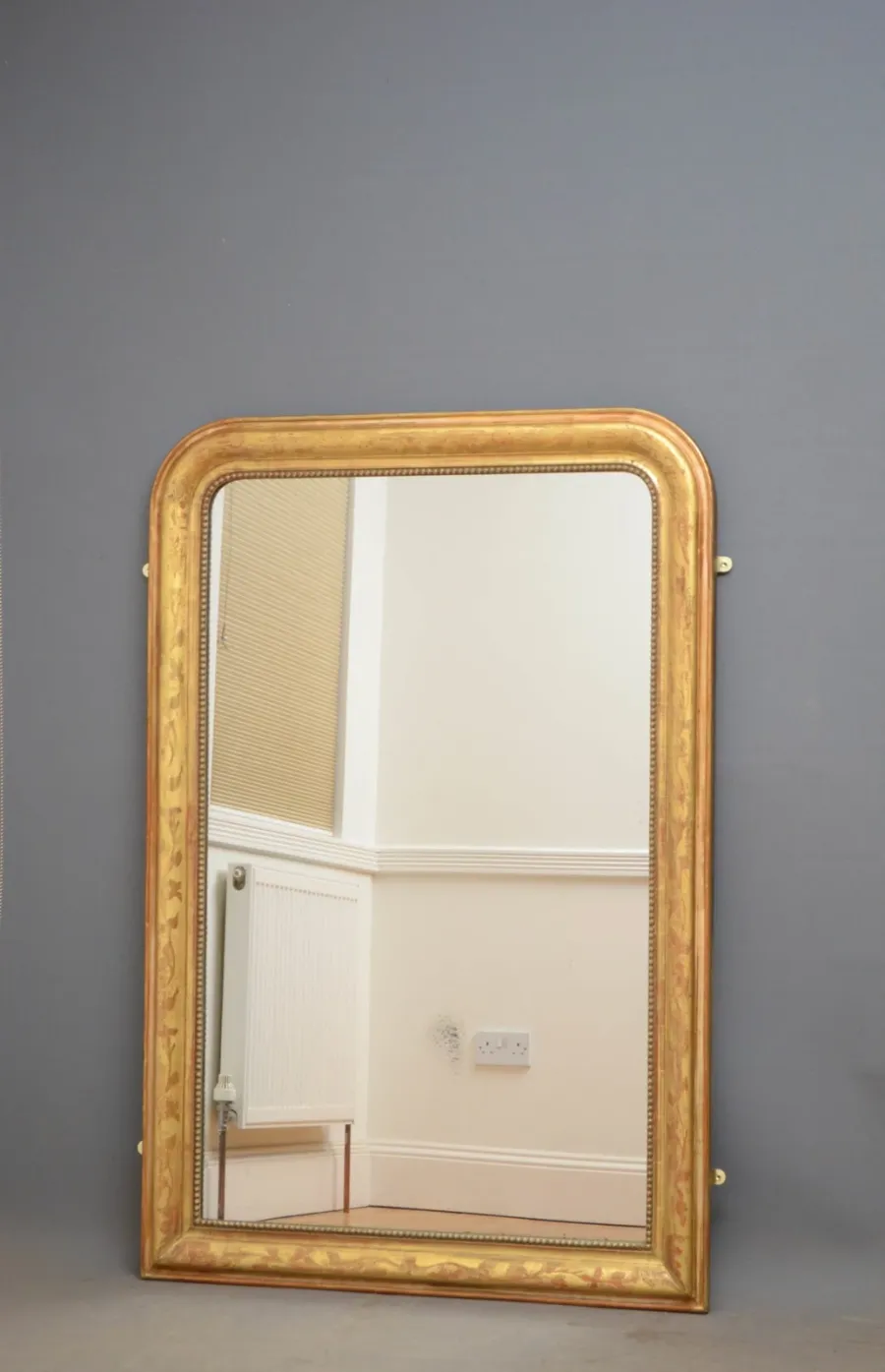 obrazek 1 Atrakcyjne pozłacane XIX-wieczne lustro Giltwood